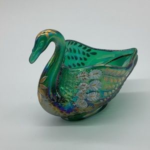 Fenton Swan Emerald Green. Museum Collection 2001.